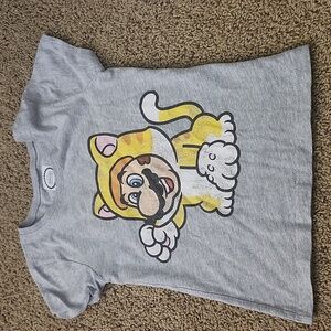 Nintendo Girls gray Tee with Yellow Cat Mario Graphic size 6/7